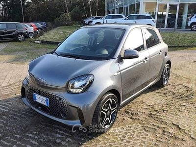 Usata Smart ForFour Electric Drive 41 kW (56 CV) 2022 Gray Berlina