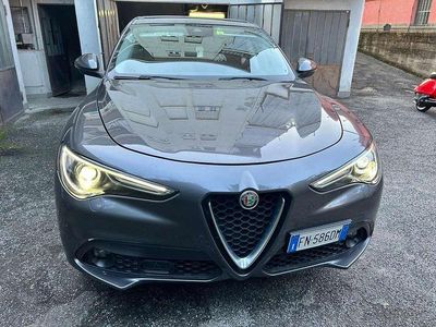 Usata Alfa Romeo Stelvio Super 209 CV (153 kW) 2018 SUV