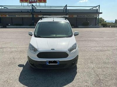 Usata Ford Courier Trend 75 CV (55 kW) 2017 Bianco Monovolume