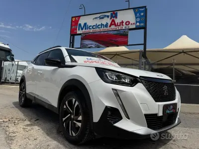 Usata Peugeot 2008 Allure 110 CV (80 kW) 2022 Bianco SUV