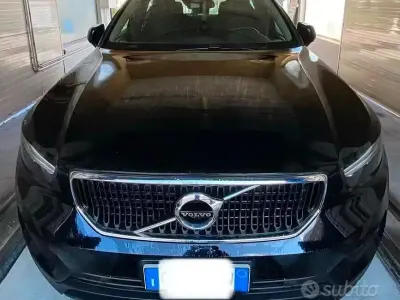 Usata Volvo XC40 150 CV (110 kW) 2020 Nero SUV