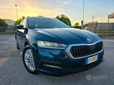 Usata Skoda Octavia Ambition 116 CV (85 kW) 2023 Blu/azzurro Station wagon