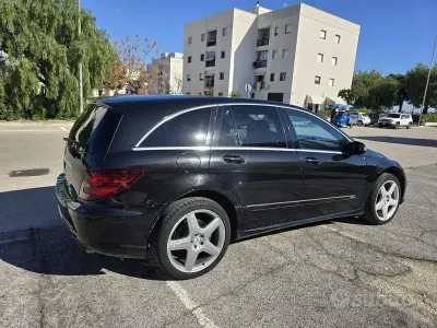 Begagnad Mercedes R320 Premium 224 HK (164 kW) 2008 Minibuss