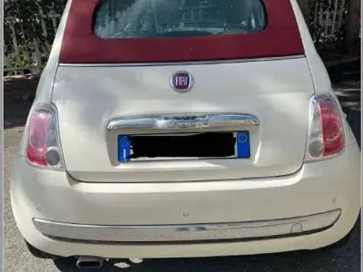 Begagnad Fiat 500C Lounge 69 HK (50 kW) 2015 Vit Cab