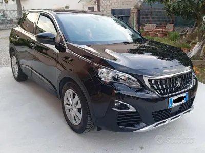 Usata Peugeot 3008 Business-Line 120 CV (88 kW) 2018 Nero SUV