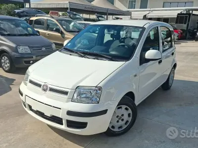 Usata Fiat Panda 69 CV (50 kW) 2012 Bianco Utilitaria