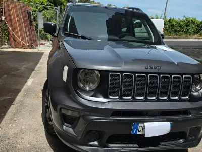 Usata Jeep Renegade 120 CV (88 kW) 2023 Grigio SUV