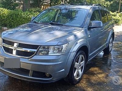 Usata Dodge Journey 140 CV (102 kW) 2009 Grigio SUV