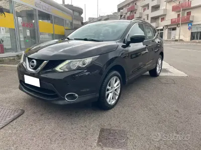 Usata Nissan Qashqai Tekna 110 CV (80 kW) 2017 Grigio SUV