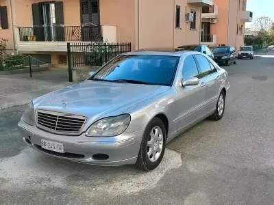 Usata Mercedes S500 306 CV (225 kW) 1999 Grigio Berlina