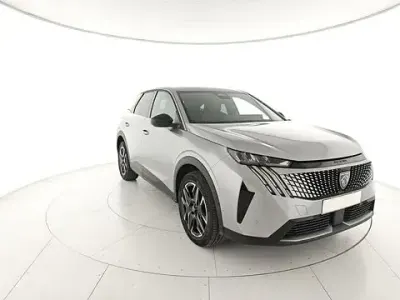 Usata Peugeot 3008 Allure 136 CV (100 kW) 2025 Argento SUV