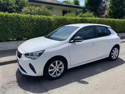 Usata Opel Corsa Edition 75 CV (55 kW) 2022 Bianco Utilitaria