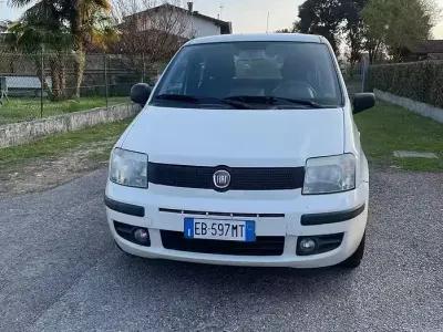 Gebraucht Fiat Panda 54 PS (39 kW) 2010 Weiß Kleinwagen