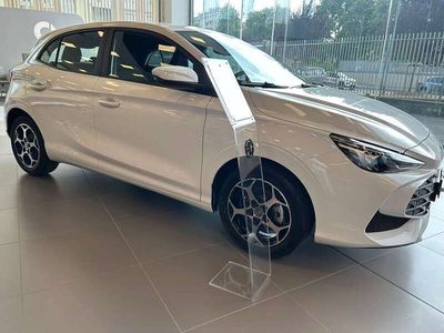Nuova MG MG3 Comfort 116 CV (85 kW) 2025 Giallo alba Utilitaria