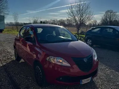 Usata Lancia Ypsilon