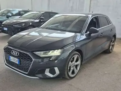 Usata Audi A3 Advanced 116 CV (85 kW) 2022 Grigio Berlina