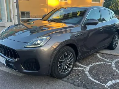 Begagnad Maserati Grecale GT 250 HK (183 kW) 2024 Grå SUV