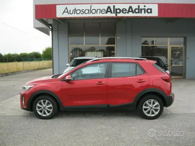 Usata Kia Stonic Urban 84 CV (61 kW) 2021 Rosso SUV