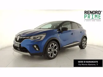 Begagnad Renault Captur Techno 160 HK (117 kW) 2023 Blå SUV
