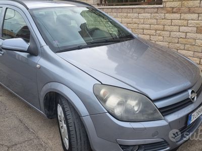 usata Opel Astra sw anno 2005 diesel