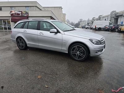 Usata Mercedes C220 Avantgarde 170 CV (125 kW) 2009 Argento Station wagon