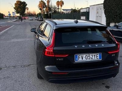 Usata Volvo V60 120 CV (88 kW) 2019 Grigio Station wagon