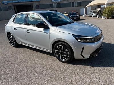 Nuova Opel Corsa 100 CV (73 kW) 2025 Grigio Berlina