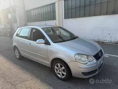 Usata VW Polo Comfortline 80 CV (58 kW) 2007 Grigio Utilitaria