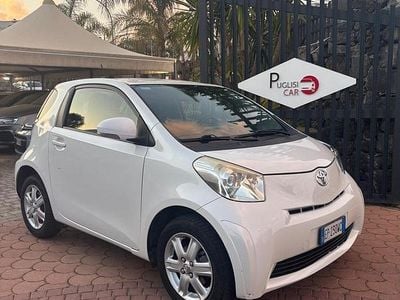Begagnad Toyota iQ Trend 68 HK (50 kW) 2013 Vit Halvkombi