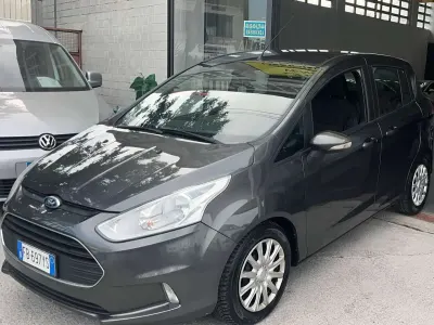 Usata Ford B-MAX Business Edition 101 CV (74 kW) 2016 Grigio scuro Monovolume
