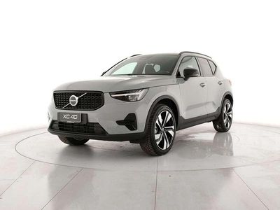 Neu Volvo XC40 Ultra 163 PS (119 kW) 2026 Grau SUV