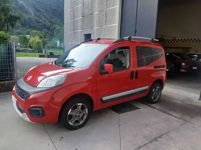 Usata Fiat Qubo Trekking 95 CV (69 kW) 2017 Rosso Monovolume