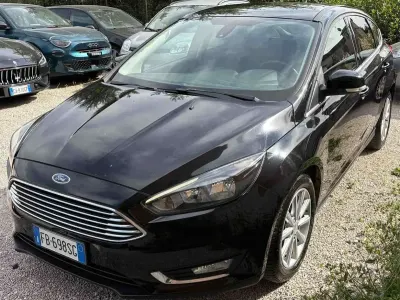 Usata Ford Focus Titanium S 120 CV (88 kW) 2015 Nero Berlina