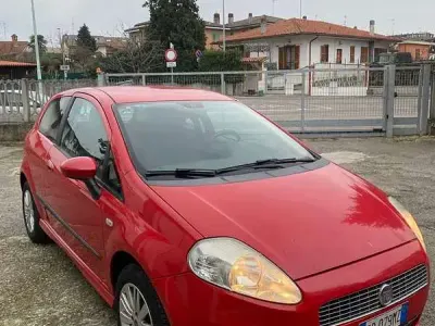 Usata Fiat Grande Punto Dynamic 77 CV (56 kW) 2006 Utilitaria