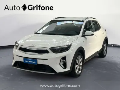 Usata Kia Stonic Urban 84 CV (61 kW) 2023 Bianco SUV