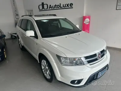 Usata Fiat Freemont Lounge 170 CV (125 kW) 2014 Bianco SUV