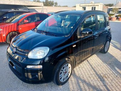 Usata Fiat Panda Lounge 69 CV (50 kW) 2013 Nero Utilitaria