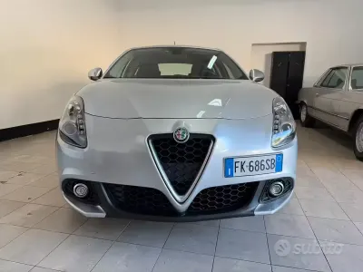 Usata Alfa Romeo Giulietta Business 120 CV (88 kW) 2017 Grigio Utilitaria