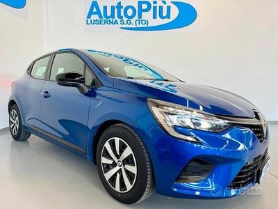 Usata Renault Clio V Equilibre 101 CV (74 kW) 2022 Blu Berlina