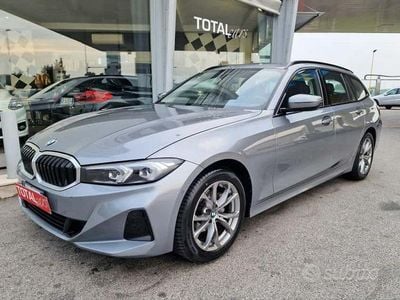 Usata BMW 318 150 CV (110 kW) 2022 Grigio metallizzato Station wagon