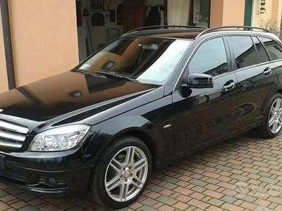 Usata Mercedes C200 136 CV (100 kW) 2010 Nero Station wagon