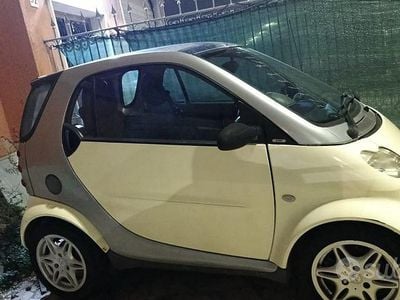 Usata Smart ForTwo Coupé 61 CV (44 kW) 2006 Giallo Coupé