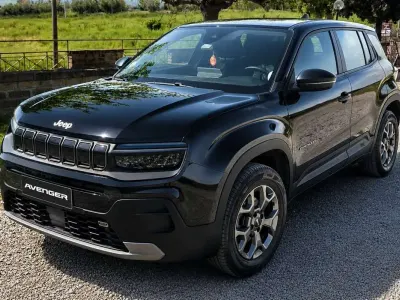Usata Jeep Avenger Longitude 101 CV (74 kW) 2023 Nero SUV