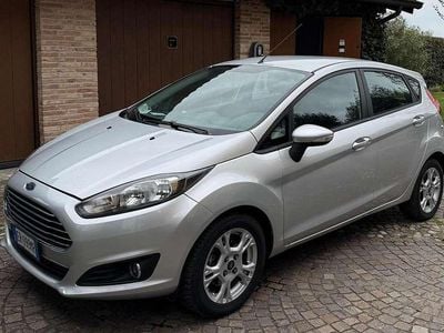 Usata Ford Fiesta Titanium 60 CV (44 kW) 2013 Argento Utilitaria
