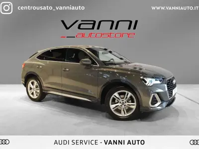 Usata Audi Q3 Sportback 150 CV (110 kW) 2025 Grigio SUV