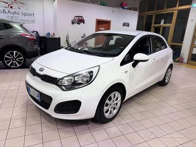 Bianco Usata 2012 Kia Rio EX Berlina | 6800 € (Buon prezzo)