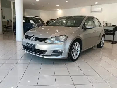 Usata VW Golf VII Highline 105 CV (77 kW) 2013 Grigio Berlina