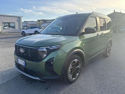Usata Ford Tourneo Courier Active 125 CV (91 kW) 2025 Verde Monovolume