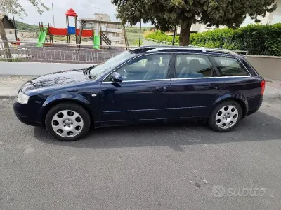 Usata Audi A4 130 CV (95 kW) 2004 Blu Station wagon