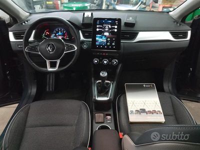 Usata Renault Captur 101 CV (74 kW) 2023 Blu SUV